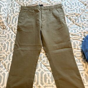 Banana Republic Chinos Like New